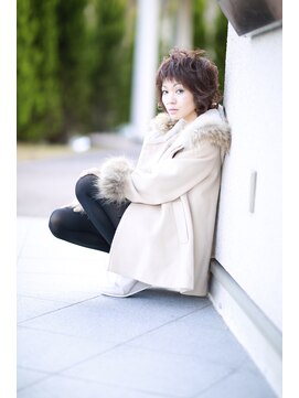 オーバーキャプテンネイキッド(OVER CAPTAIN NAKED) ひし型小顔ショート×ラベンダーアッシュ