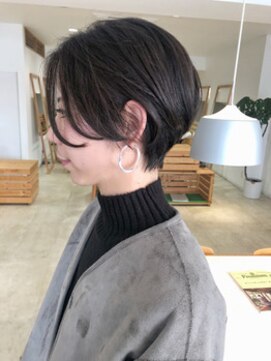 ラダ(Lada) 360度どこからみても綺麗なショートボブ