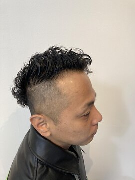 ミューズ 新小岩店(HAIR&NAIL MUSE) ワイルド系パーマ　フェードカット