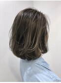【助川】 グレージュのバレイヤージュ