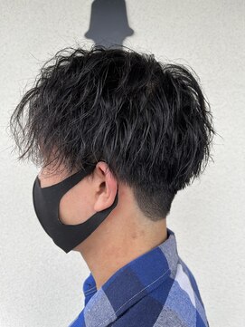 ヘアルーム ウキ メンズツイストスパイラルパーマ