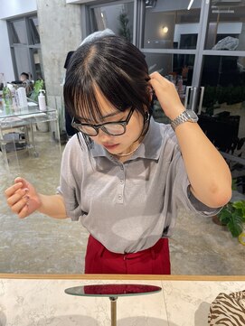 ユー(yew) 透けるダークカラー