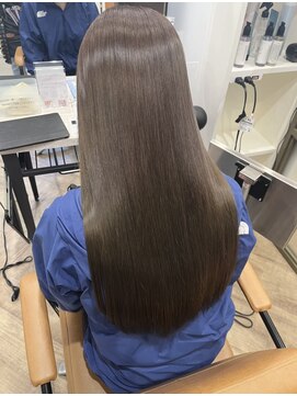 プラス ファースト ヘア(Plus 1st) オリーブブラウン×オージュアトリートメント×艶々ストレート