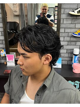ライズヘアーバズ(RAIZE HAIR BUZZ) ナチュラルパーマ