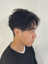 ニアウ 伊勢崎連取店(Niau)&nbsp;フェザーパーマセンターパートシャドウパーマルーズパーマ