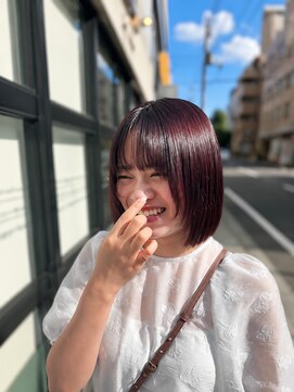 ジュイール(Jouir) チェリーレッド×切りっぱなしボブ