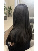 ジッタ(jitta)&nbsp;ブリーチで作るスモーキーブルー+ブラックのエンドカラー