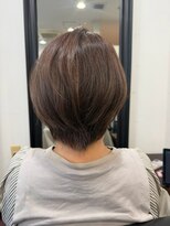 アーク シエル(Ark Ciel)&nbsp;大人可愛い小顔前下がりワンサイドショートボブカット30代40代
