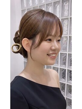 ロイロ(LoiLo) 顔周りでつくる柔らかい抜け感 【MAI】
