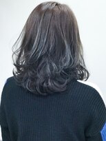 クアトログランシュ 水戸店(QUATRO×GranCieux) ハイライトを入れたアッシュカラー