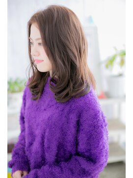 ミック ヘアアンドビューティー 大山店(miq  Hair&Beauty) センターパート☆抜け感セミディa