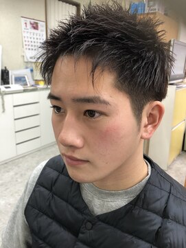 カットハウスマチダ 刈り上げショート