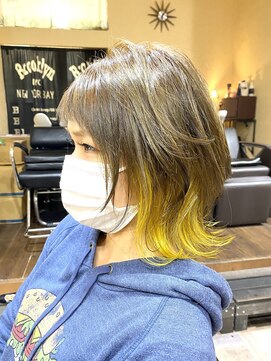 サムブリッジ(SOMEBRIDGE) イエローインナーカラー　× くびれショート　（SOMEBRIDGE亀有