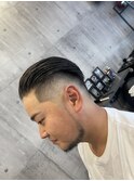 スリックバック　スキンフェード　メンズショート