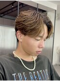 韓国風センターパートシースルーバングメンズ透明感カラー