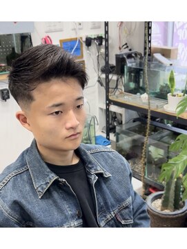 バーバー髪レジェンド(BARBER髪LEGEND) (Low)スキンフェード