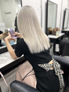 ウィステル ホワイトカラー