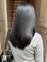 アオゾラヘアーナ ミキザカ アンド パレード(AOZORA HAIR namikizaka＆parade) ブルーブラック 艶髪 髪質改善トリートメント ストレート 20代