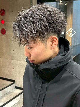 イーラ(era) メッシュツイスパパーマ/メンズ/刈り上げ/眉毛/ツイスト