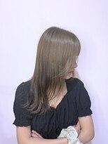 ヘアメイクアン(Hair Make Une)&nbsp;柔らか透明感◎ロイヤルミルクティー×波巻きで大人可愛く♪