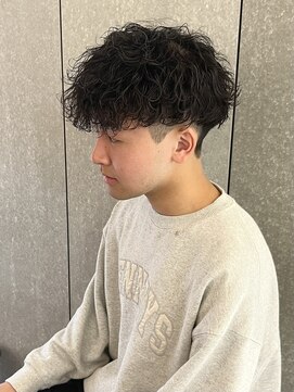 ニアウ 太田店(Niau) メンズナチュラルマッシュシャドウパーマツイストスパイラル