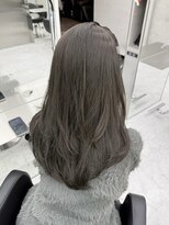 アイヴァン(AIVAN) オリーブカラー 赤みなしカラー レイヤーカット ミディアムi