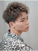 刈り上げアップバングツイストスパイラル無造作
