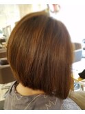 前下がりボブ(スタイリスト西田)