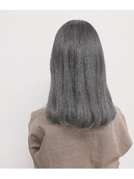 ガーランドウメダ(Garland umeda) グレージュ×オータムミディアム