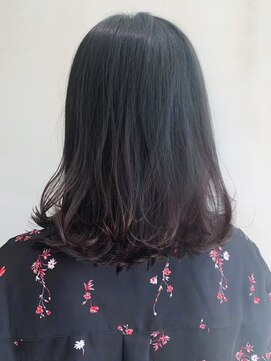 アイティー バイ アルバム 浦和店(IT by ALBUM) 外ハネくびれボブ_オリーブカラーハイライトカラー_ba247911