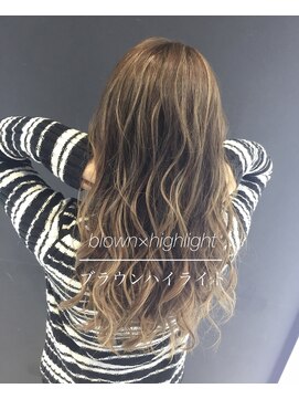 バトー(bAteAu) ブラウン、エクステ、グラデーション、ハイライト、インナー