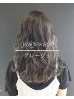 バトー(bAteAu)&nbsp;ダブルカラー、インナーカラー、ハイライト、エクステ、ブリーチ