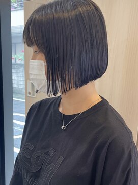 ラ ファブリック 草加(LA FABRIQUE) 黒髪ぱつっとボブ　ミニボブ　草加