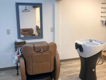 マリズ(MARI’s)の写真/1席だけのプライベート空間◎一人一人の髪のお悩みに寄り添った施術で、理想のスタイルが叶う☆