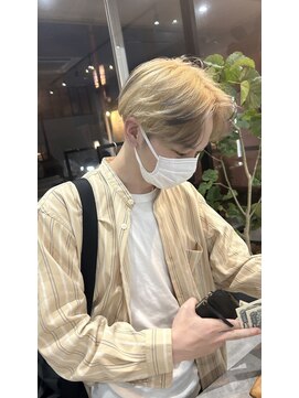 ムード タテマチ(mood tatemachi) センターパートマッシュ×エンドカラー