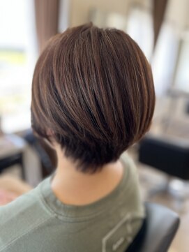 コア フィール ア デイ(COIFFURE A DAY) 【M3D髪質改善ミセスショート】