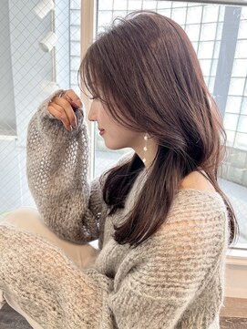 ミリア(MILIA) 大人可愛いくびれミディ20代30代40代小顔ウルフレイヤー