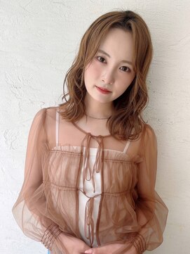 オーロ 西大寺店(ORO) くびれのあるフェミニンミディアム