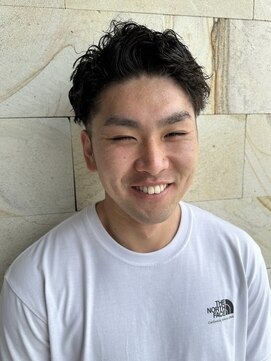 フォレスト ヒル Forest Hill by Genitore シンプルに飽きない動きメンズパーマ