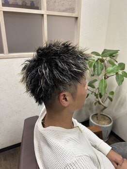 パリシ Polishの写真/【メンズカット＋クイックヘッドスパ￥5500】幅広い年齢に対応した同性視点の《カッコいい》をお届け！