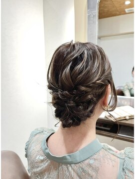 トータルビューティーハナコ(Total Beauty) ふわふわシニヨン