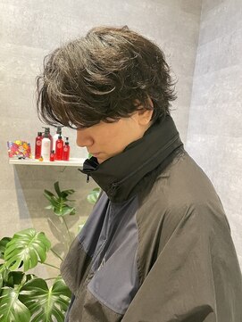 バックス メンズヘアー(BUCKS men's hair) センターパート/マッシュ/ツイストスパイラル/サーフカール
