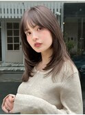 暗髪美髪レイヤーカット顔周りレイヤーくびれミディアムレイヤー