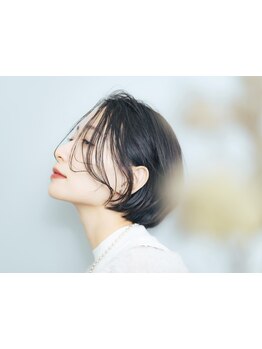 「染めたいけどダメージが…」そんな方へ。和漢植物成分で頭皮に優しく、うるツヤ髪へ導きます。