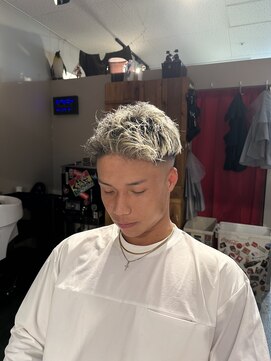 サンアンドマーリィズバーバー 駅前店(SON&MARLEY'S BAR BER) ギャンギャンメッシュ/本厚木/フェード