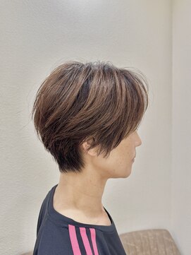 エイミーバイアフロート(amie by afloat) 40代ナチュラルエアリーショート.