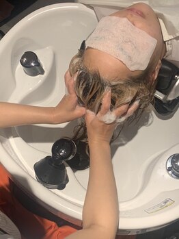 ヘアーリーフ(Hair Leafy)の写真/【南田辺/田辺/西田辺】エイジングケアも頭皮から！天然クレイが毛穴やキューティクルの汚れを除去◎