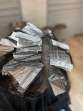  【白髪ぼかしハイライトAさんの場合】ブリーチ状態