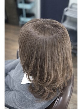 パレードヘア 明るい白髪染めで白髪ぼかし