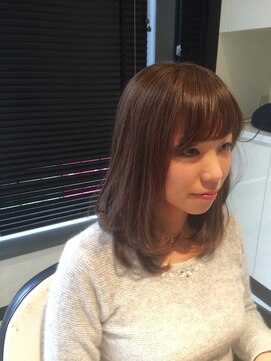 ネウィ 池袋(newi) ミディアムレイヤー/ヘルシースタイル